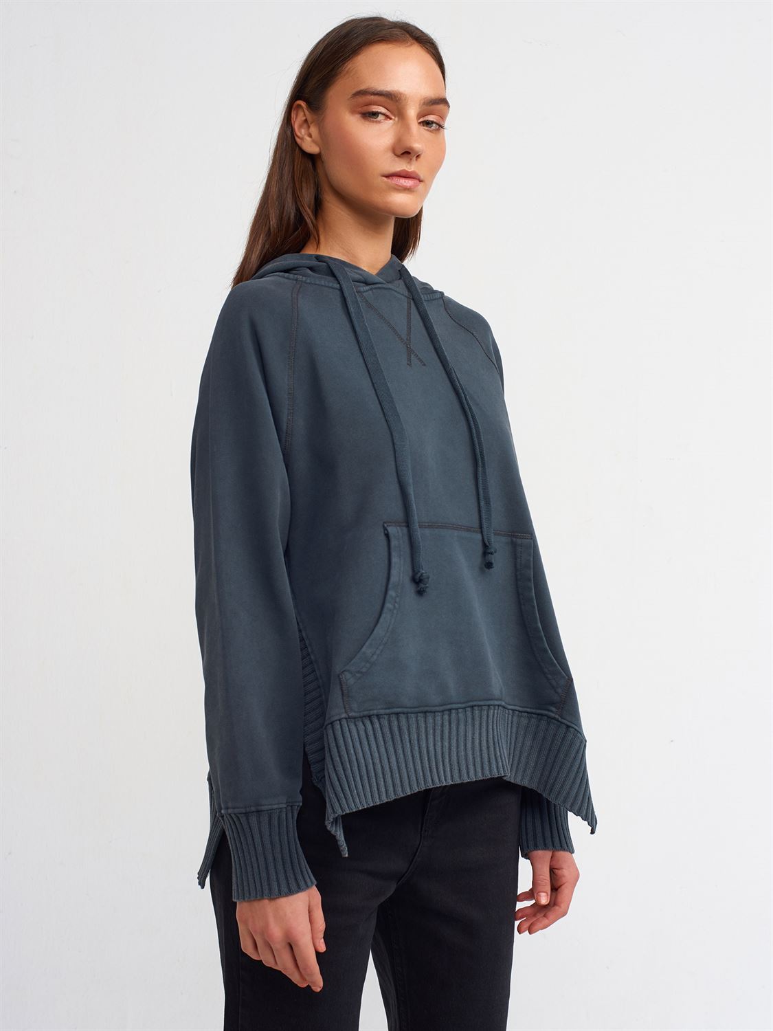 40200 Triko Detaylı Sweatshirt-Antrasit | SWEATSHİRT | Dilvin