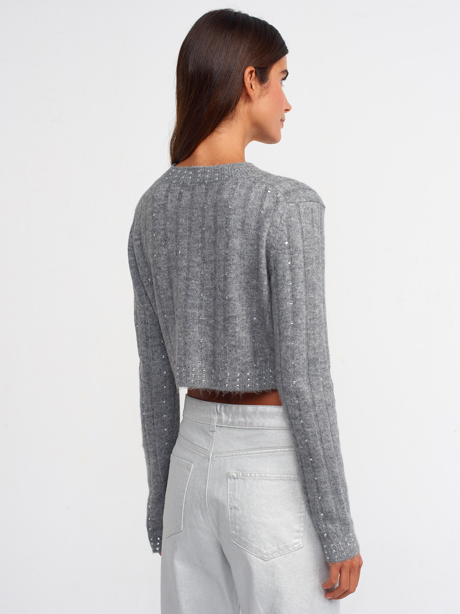 60195 Taş Baskılı Düğmeli Triko Crop Hırka-Orta Gri