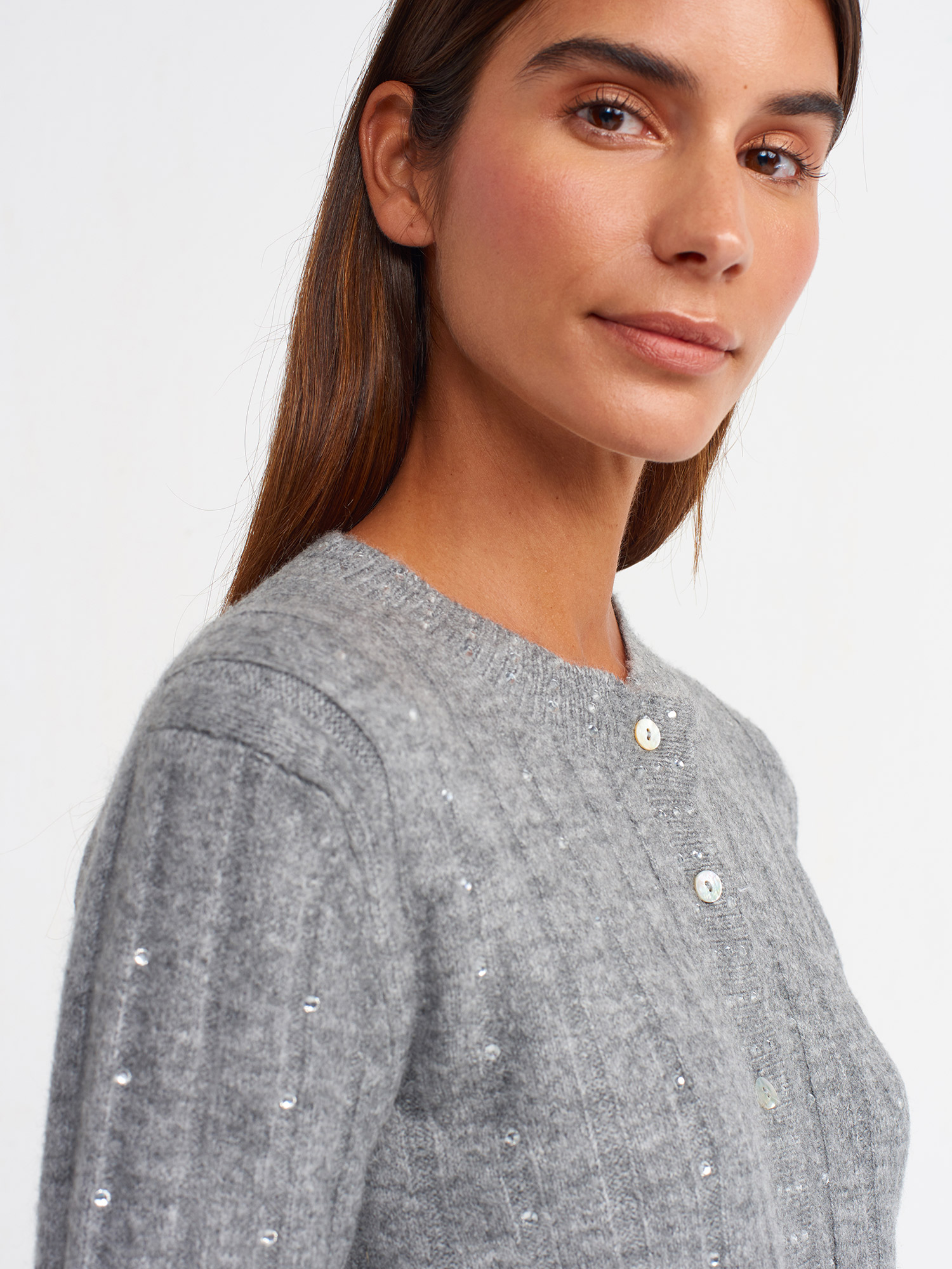 60195 Taş Baskılı Düğmeli Triko Crop Hırka-Orta Gri