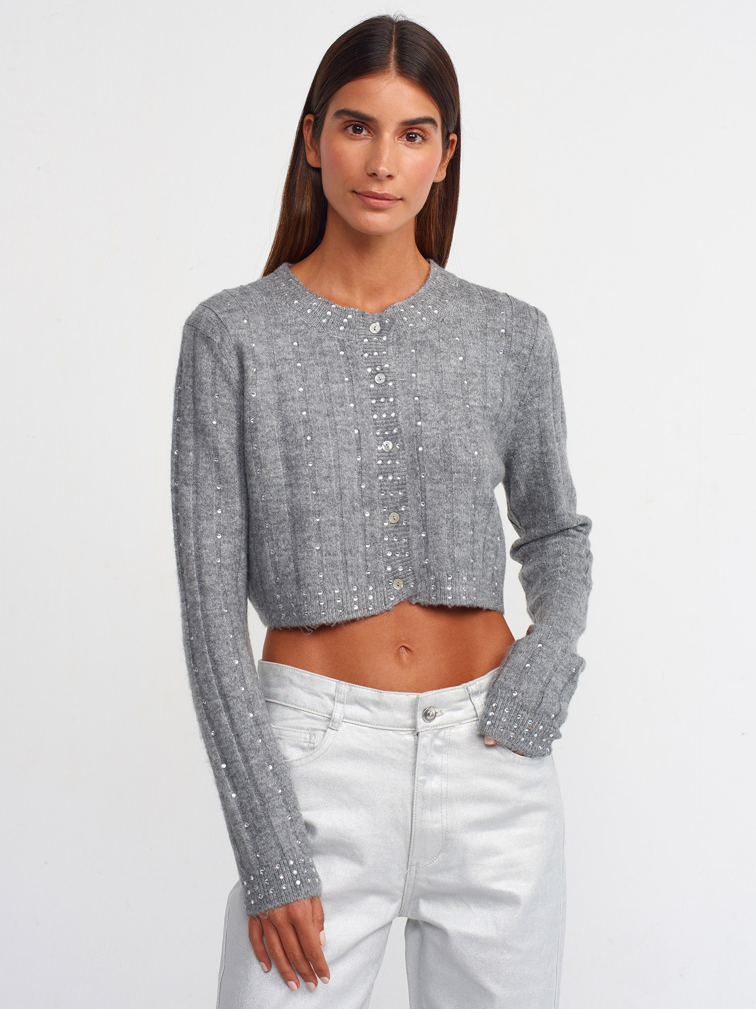 60195 Taş Baskılı Düğmeli Triko Crop Hırka-Orta Gri