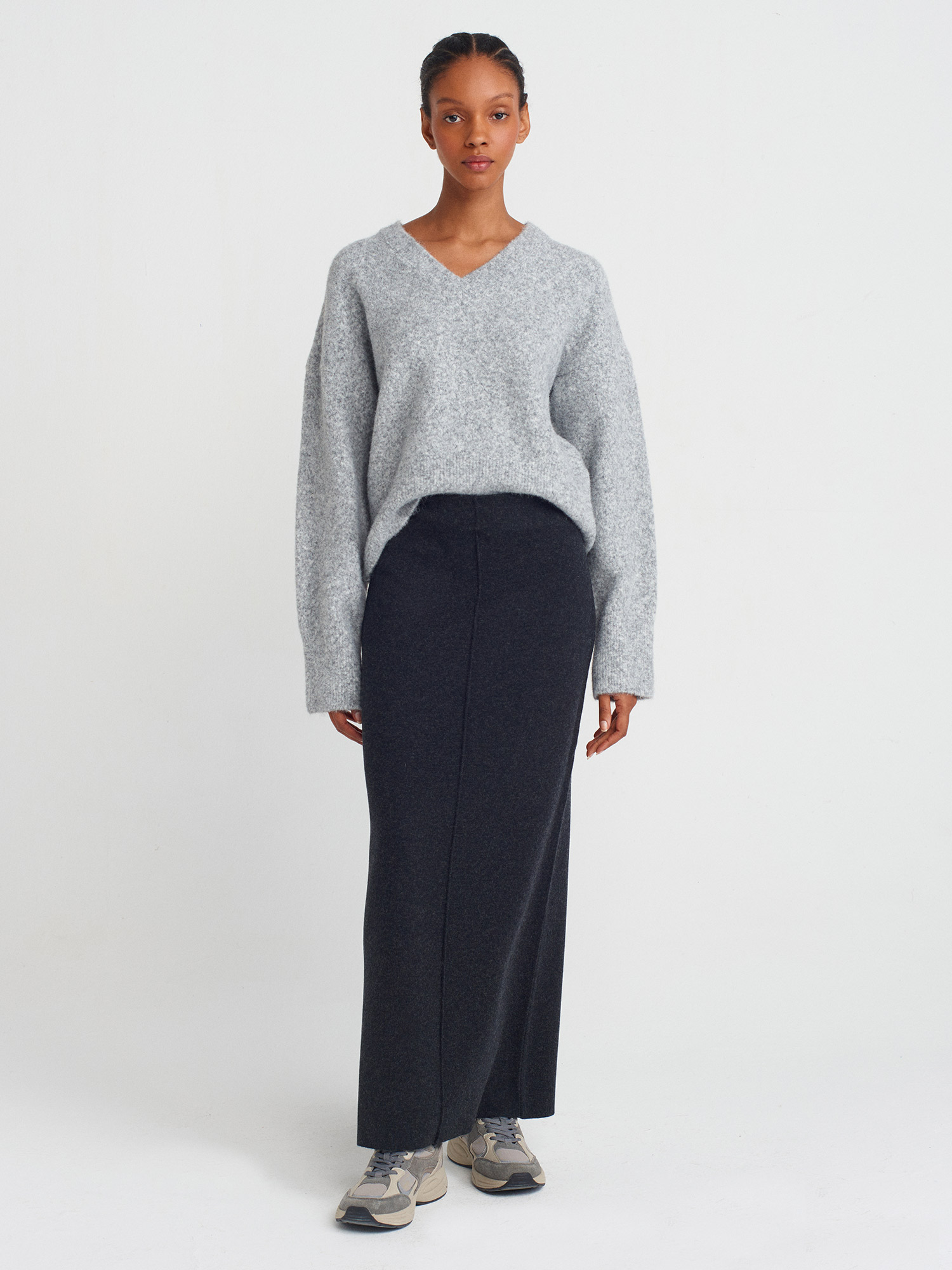 10645 V Yaka Yün Karışımlı Triko Kazak-Orta Gri