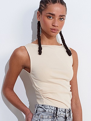 31589 Büzgülü Kayık Yaka Top-Siyah | BLUZ | Dilvin