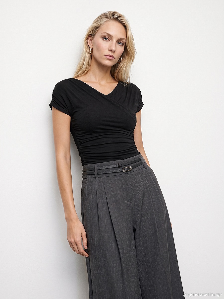 33157 Bra-Free Drapeli V Yaka Top