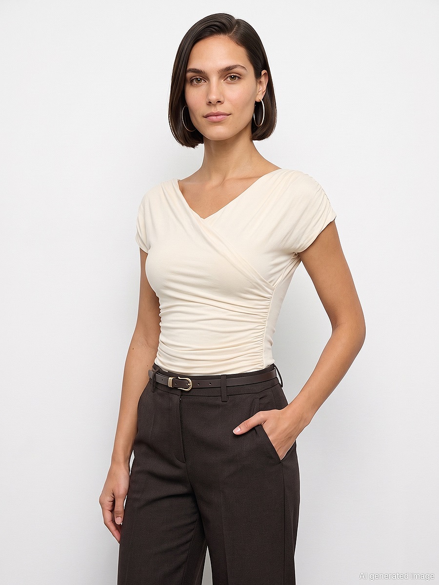 33157 Bra-Free Drapeli V Yaka Top